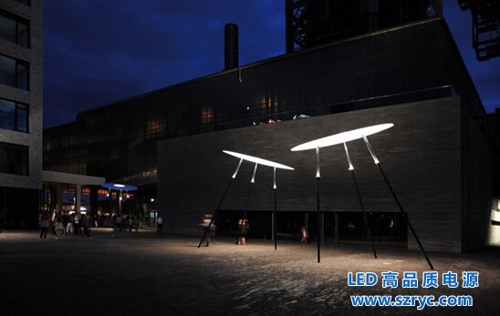 LED看成UFO！眼瞎還是太像？